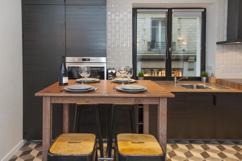 Pick A Flat'S Apartment In Le Marais - Rue Sainte Croix De La Bretonnerie 파리 객실 사진